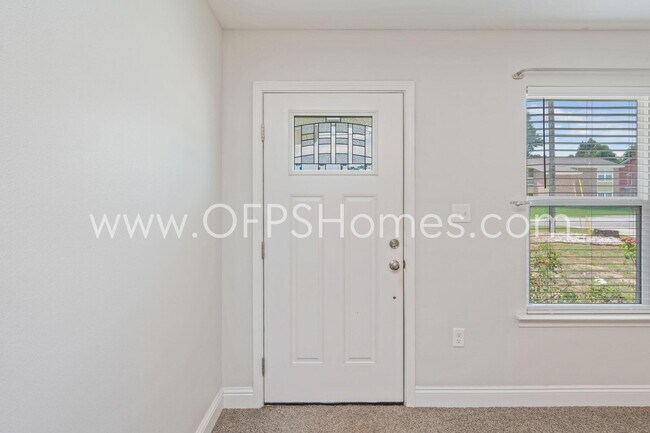824 Valley Rd