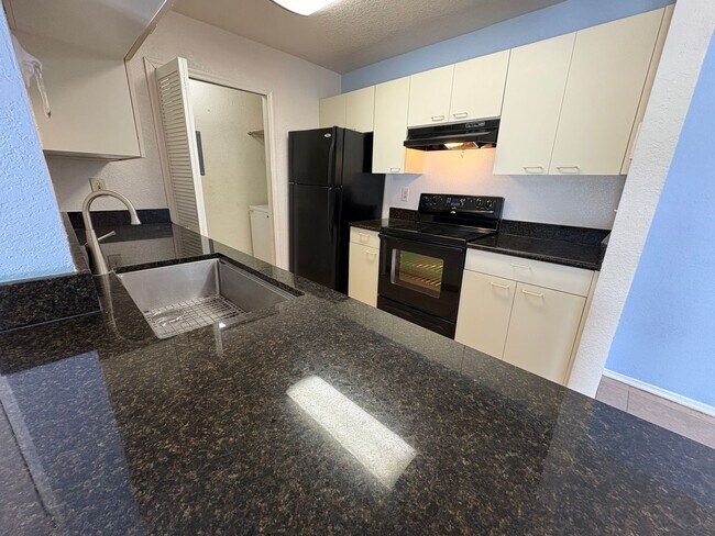 Photo - 2550 N Alafaya Trail Unit 2550 N. Alafaya Trail 6207