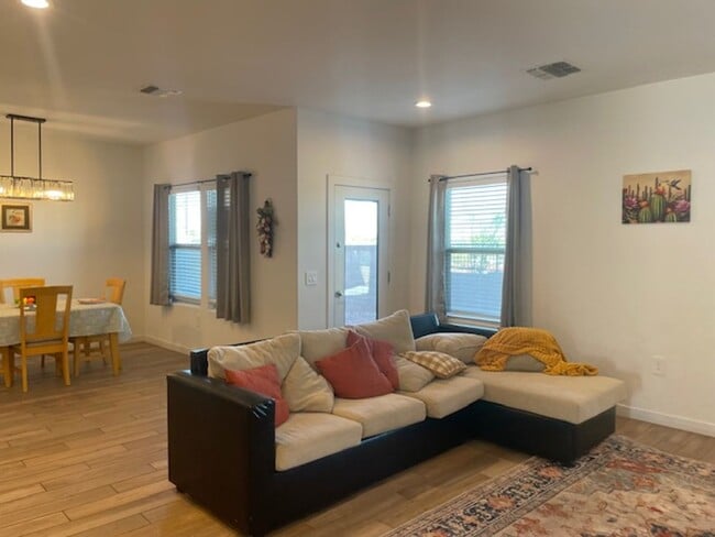 Photo - Beautiful Move-In Ready Two-Story Home in Silverbell Crossing!