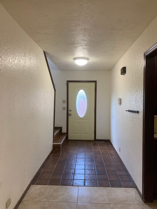 Photo - 2111 NW 117th St