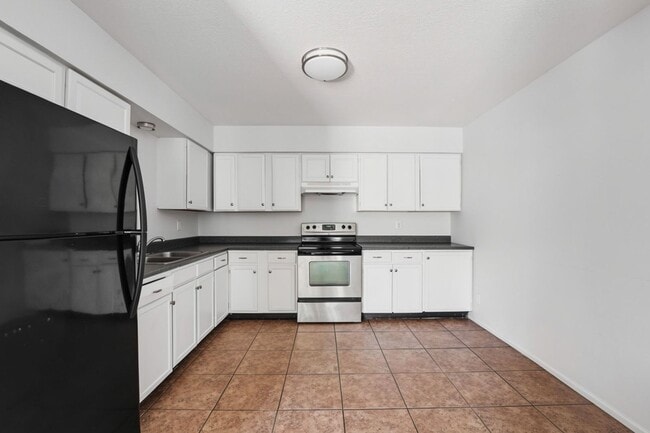 536 N Hall