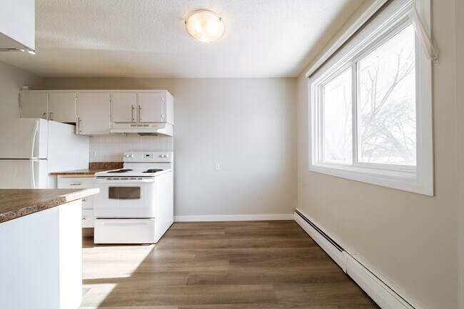 Photo - River Heights Apartments