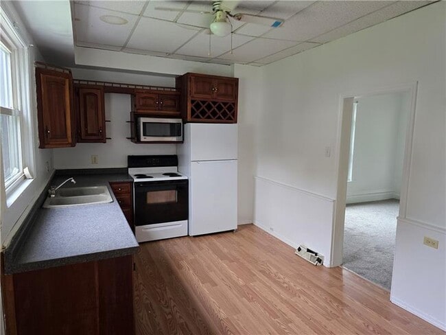 318 Fairview Ave