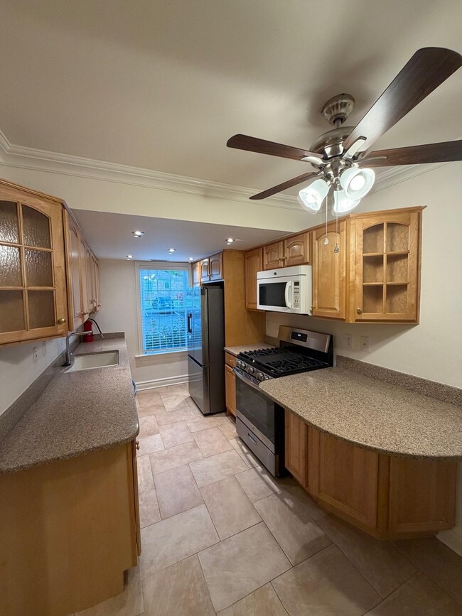 169 Devon Ct