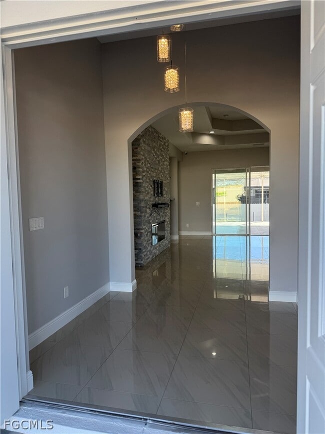 Photo - 3013 4th St W