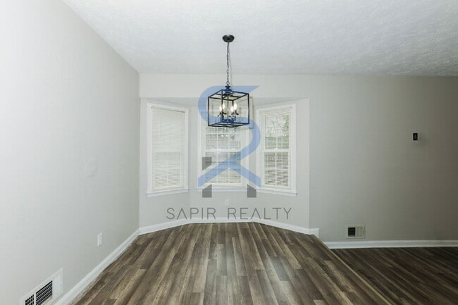 Photo - 3300 Fall Cir