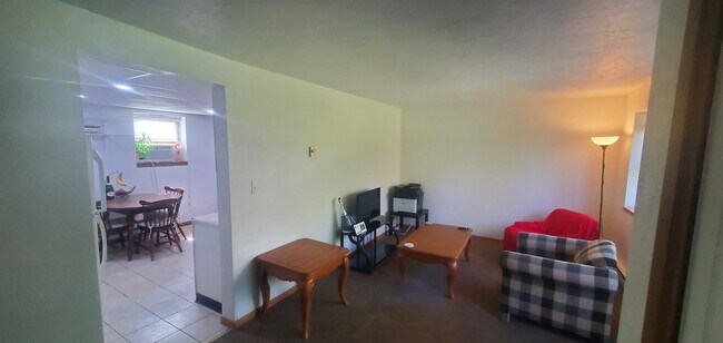 Photo - 806 Price St