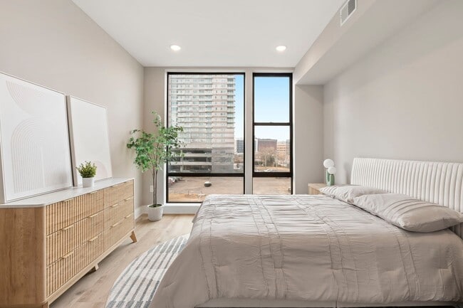 Photo - Residences at Pier 40