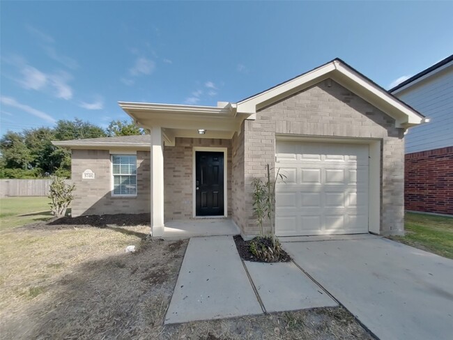 Photo - 5746 Gasser Ln