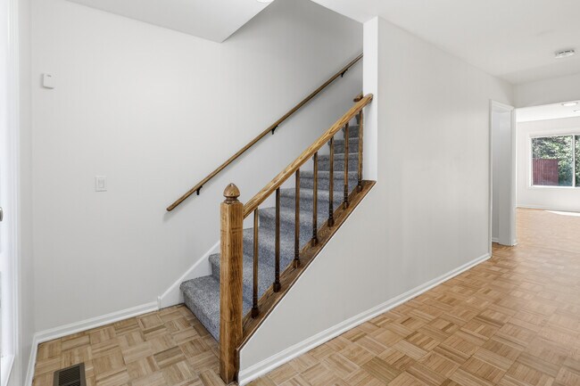 Photo - 1542 Anderson Ln
