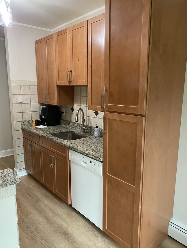 Photo - 17 Balance Rock Rd Unit 2