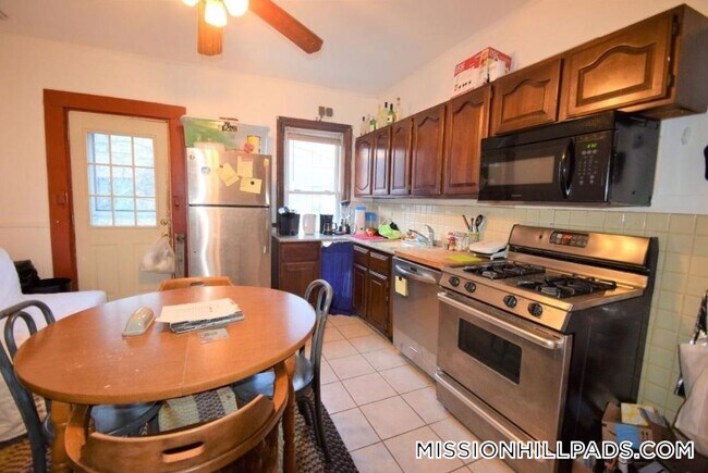 Photo - 6 Sewall St Unidad 2