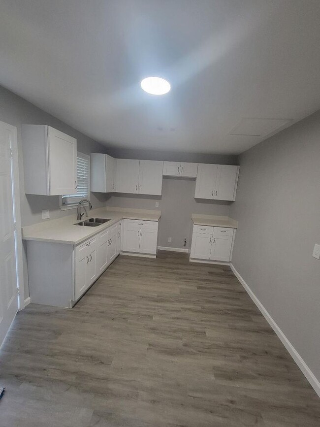 Photo - Newly Renovate 4 bedroom 2 bath Home in Li...