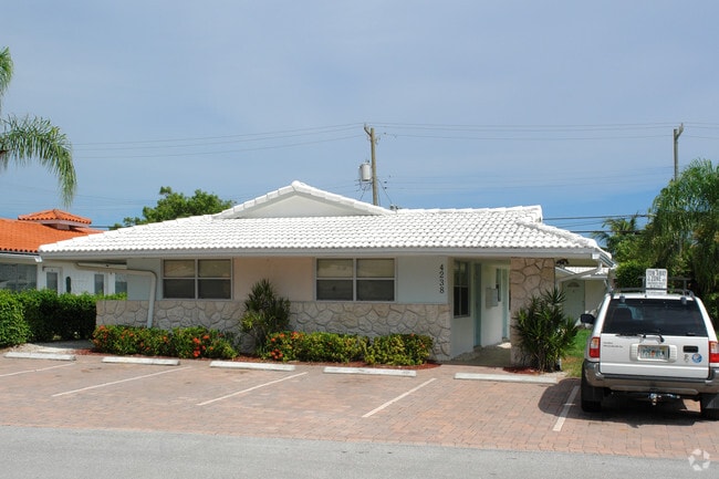 Photo - 4236-4238 Sea Grape Dr