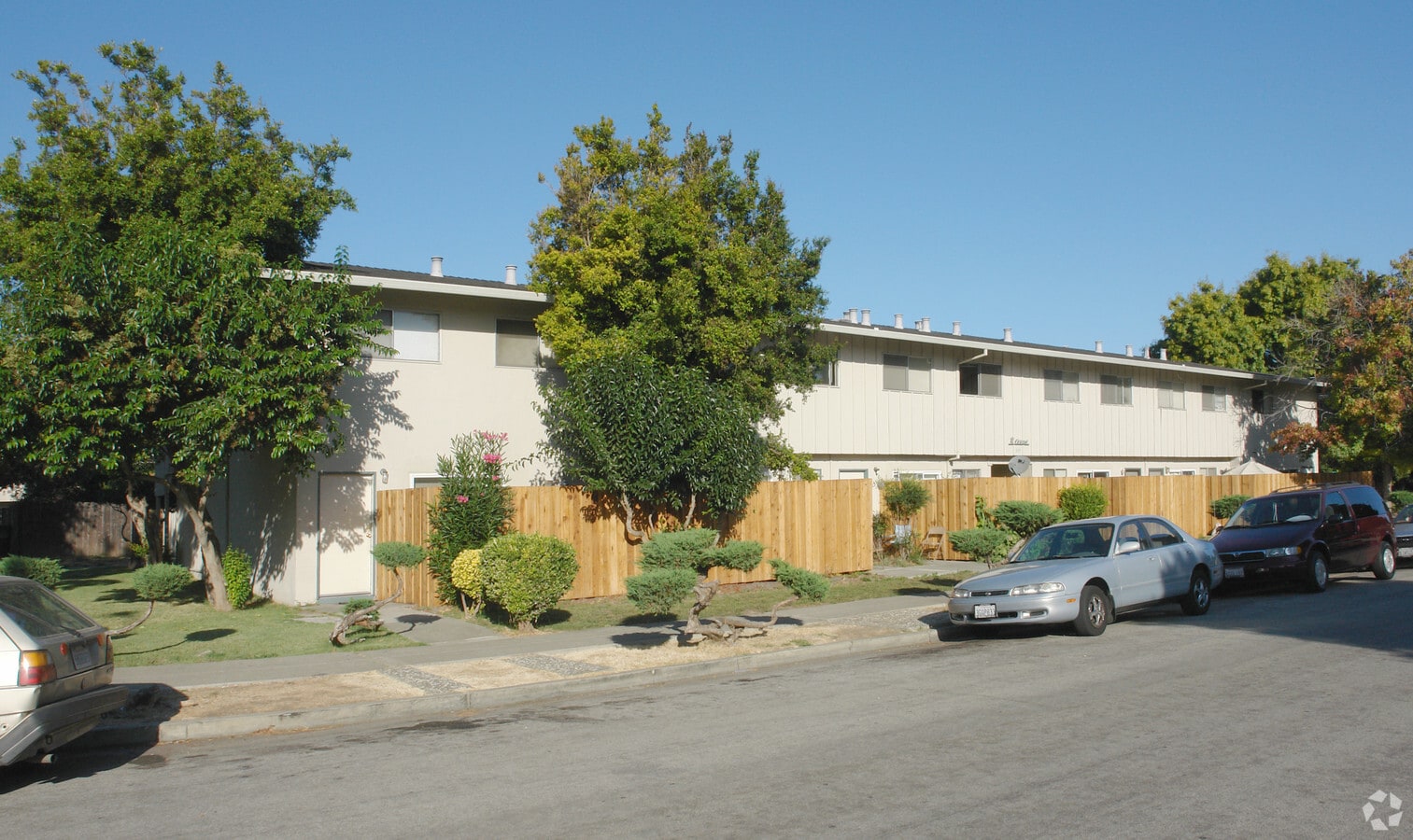 Photo - 659 San Luisito Way Apartments