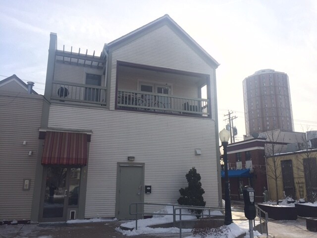 Photo - 1316 E Brady St Unidad B