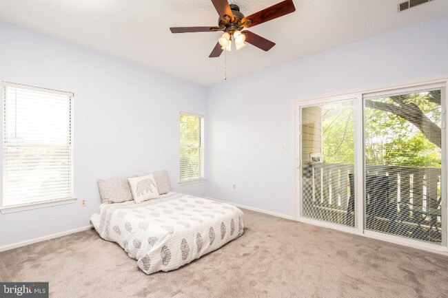 Photo - 6011 Rosebud Ln Unit 203