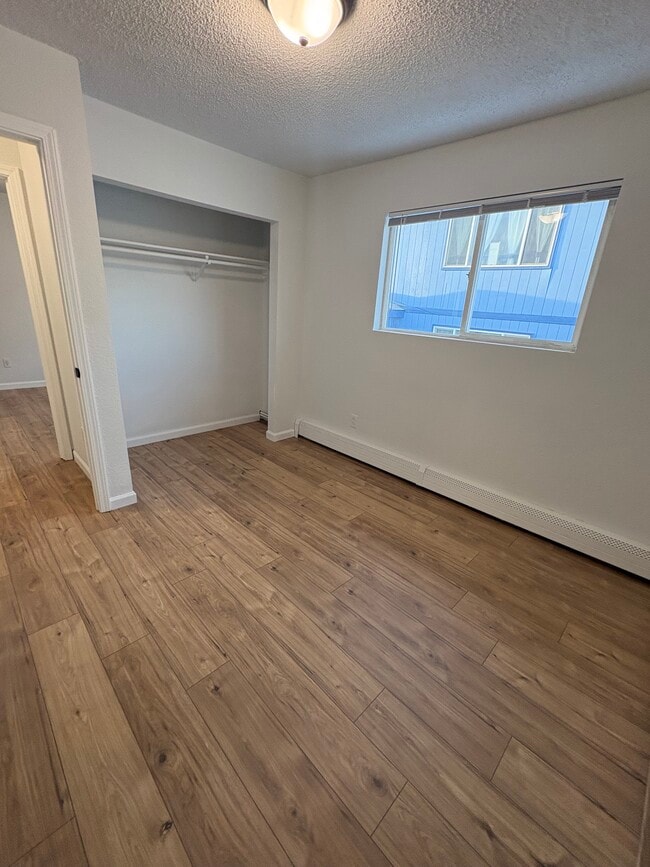 Photo - 366 Flower St Unit 3