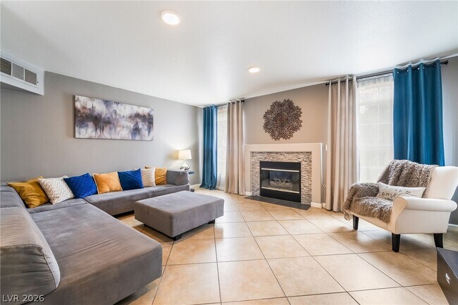 Photo - 1626 Hennepin Dr