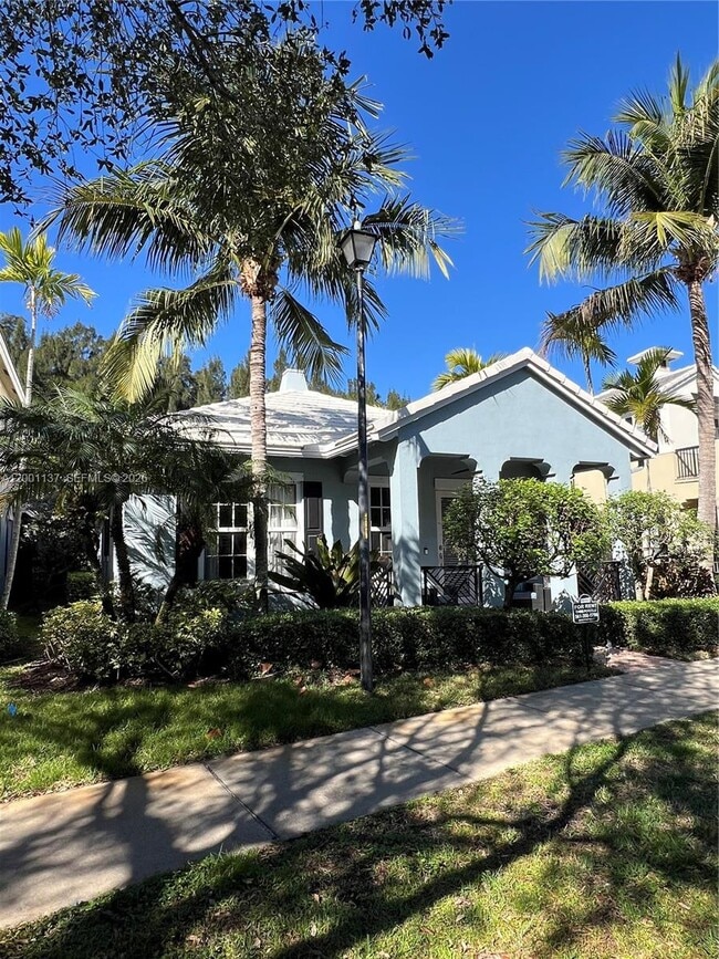 Photo - 184 W Bay Cedar Cir