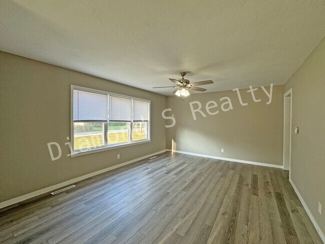 Photo - Updated and Located near Mercy Hospital!  ...