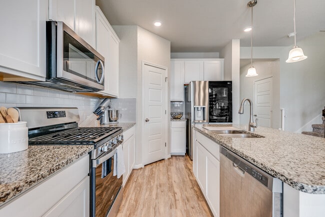 Photo - 11503 Bakersfield Pass