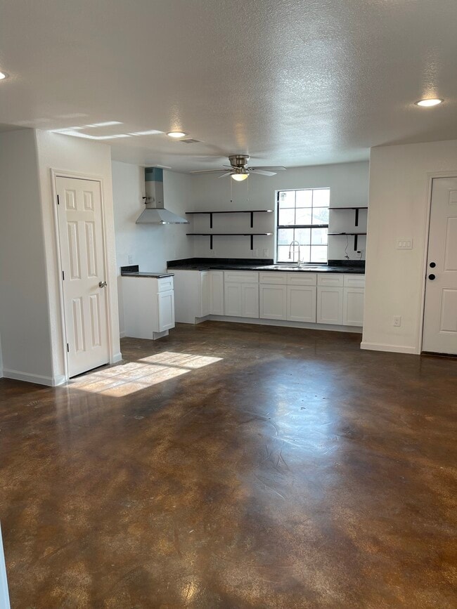 Photo - 410 Sugar Haven