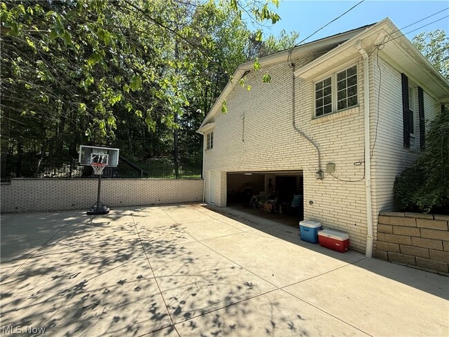 Photo - 6803 Cranbrook Dr