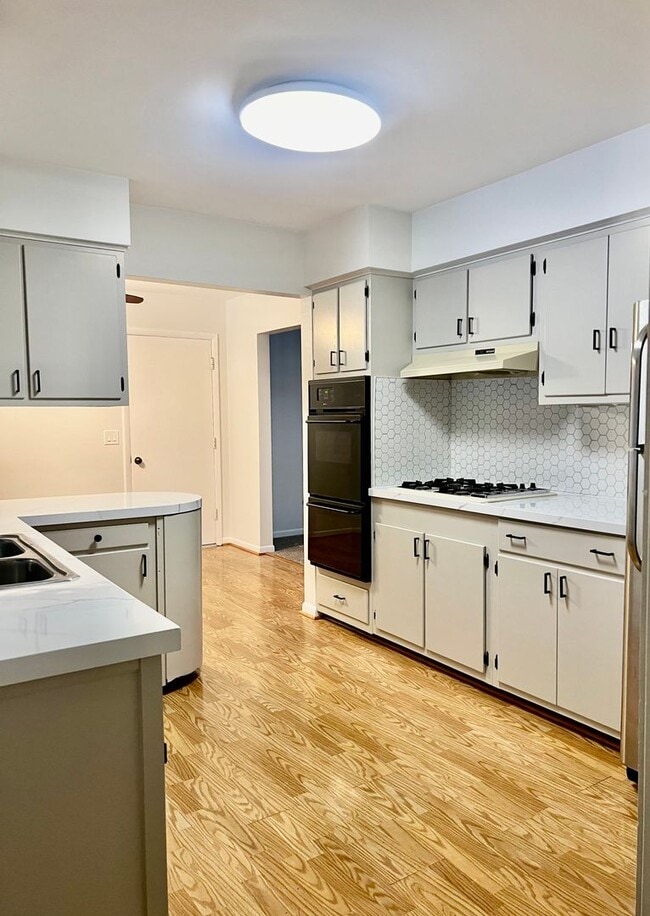 Photo - 3 Bedroom Home in Portage by West Lake