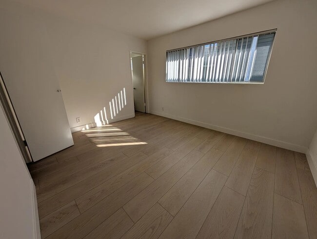 Photo - 11224 Richland Ave Unit 6