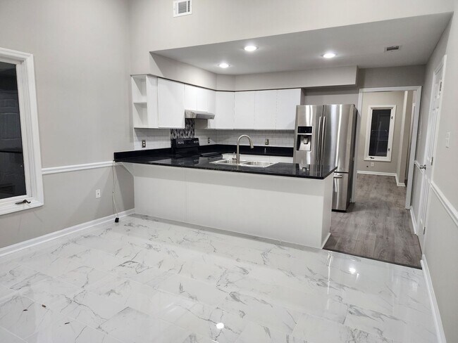 Photo - Available Mid MAY -Newly Remodeled, 2 Bedroom, 2.5 bath townhome in Vernon River Plantation.