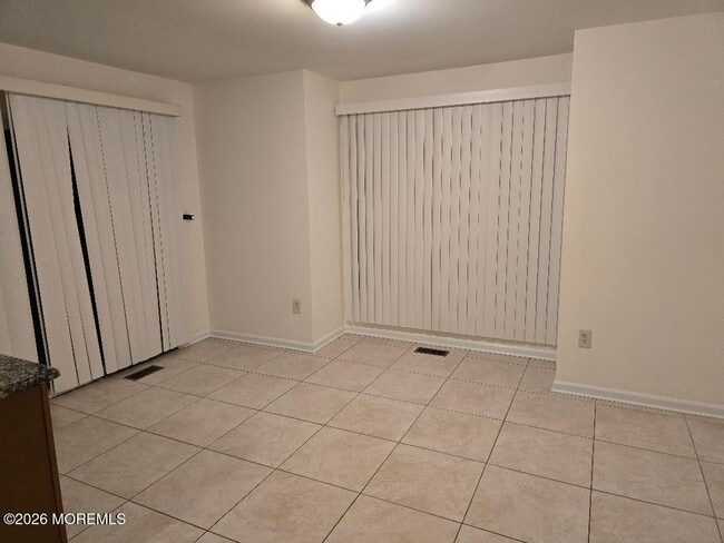 Photo - 157 Northampton Dr