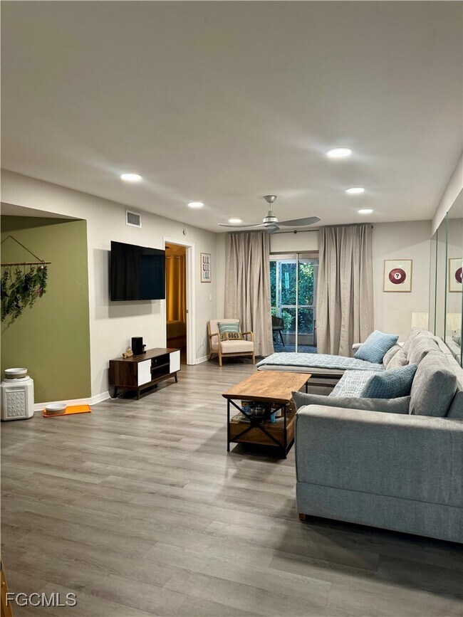 Photo - 28260 Pine Haven Way Unit 81