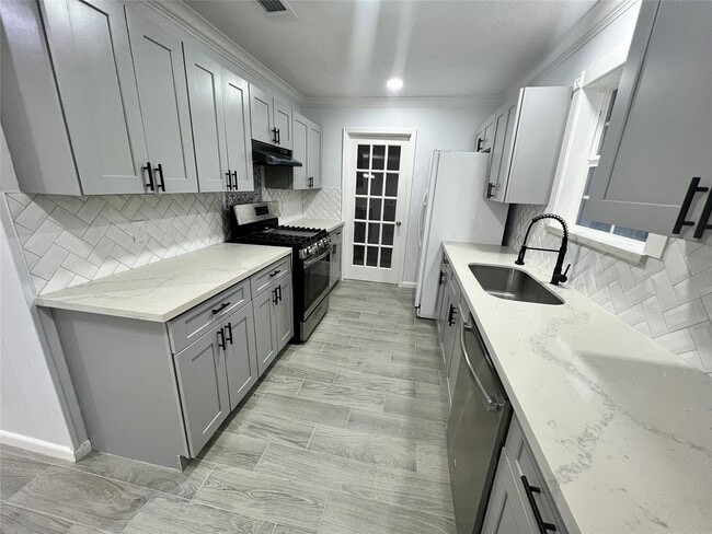 Photo - 1710 Longhorn Dr