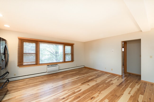 Photo - 415 Ridgewood Ave Unidad 101