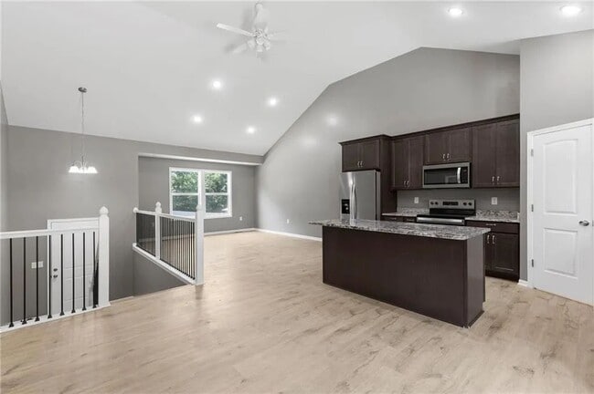 135 Cedar Ct