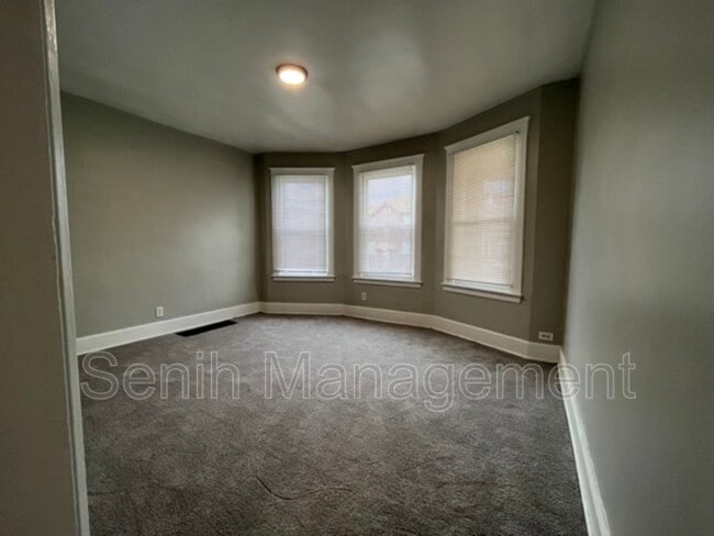 Photo - 6326 Vinewood St