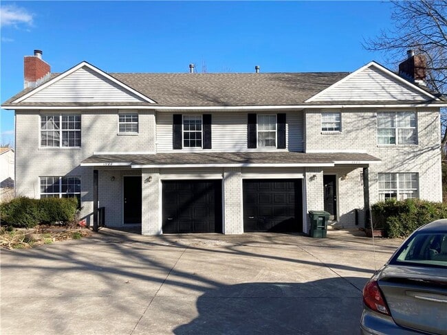 Photo - 1920 N Ball Ave Townhome