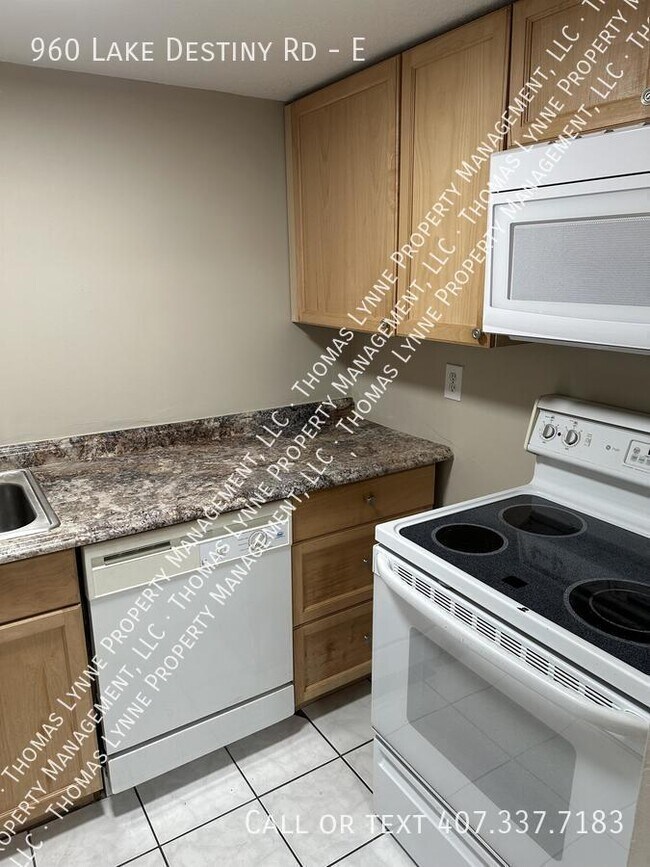 Photo - 960 Lake Destiny Rd