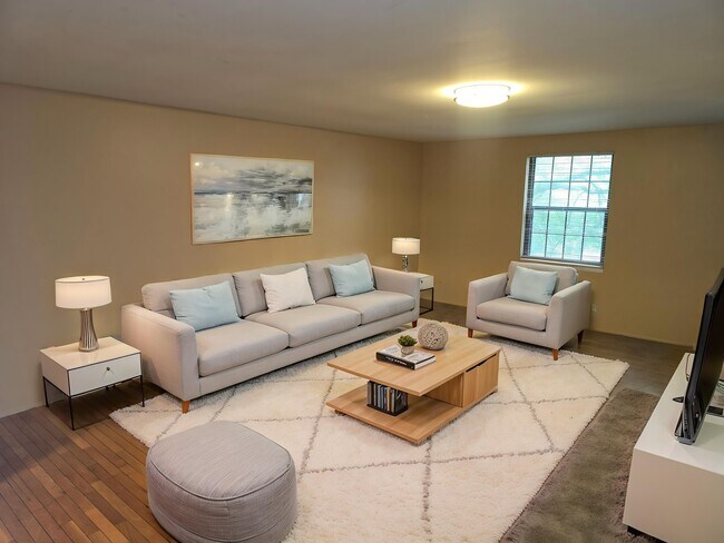 39201 Jefferson Ave Unit B