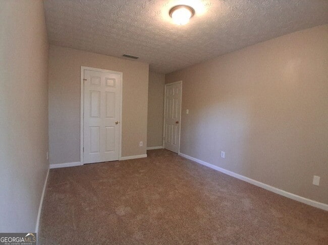 Photo - 1031 Maple Leaf Dr