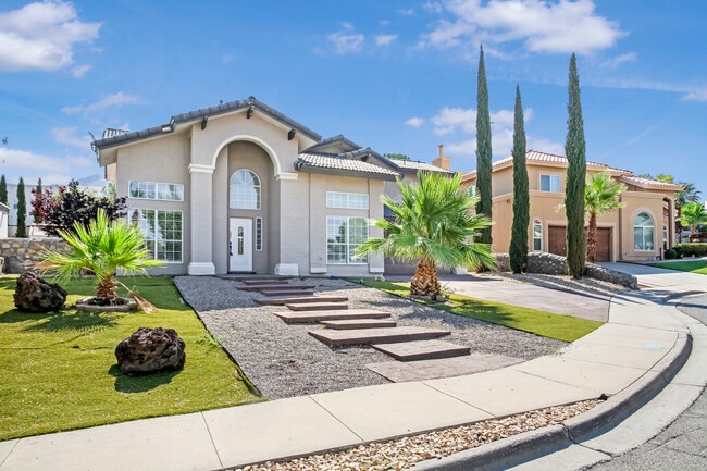 Photo - 908 Los Pinos Way