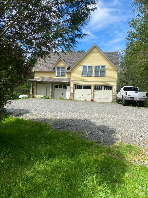 Building Photo - 29305 Kanaskat Kangley Rd SE Rental