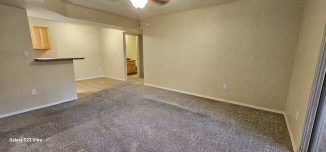 Photo - 1385 W University Ave