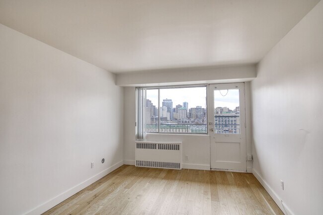 Photo - 3460 Rue Durocher Unit 1206