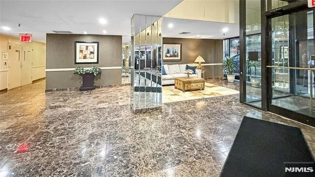 Photo - 326 Prospect Ave Unit 2G