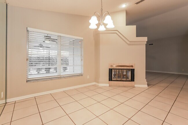 Photo - 1521 Vernon Ct