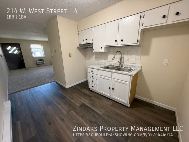 Photo - 214 W West St Apartment Unit 4
