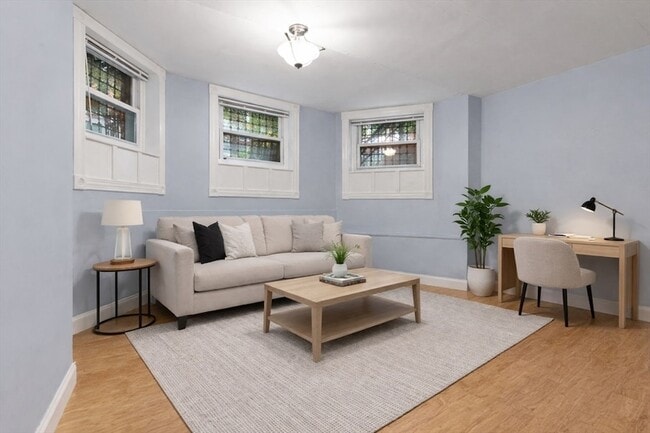 Building Photo - 35 Bay State Rd Unit BF