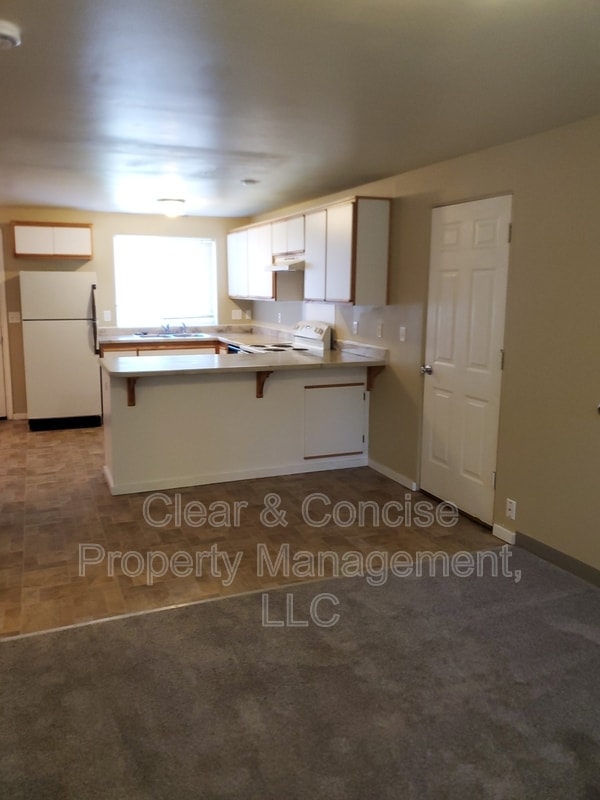 Photo - 4285 River Rd